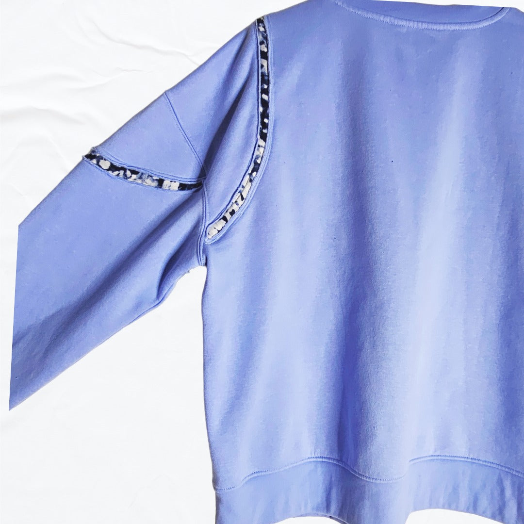 The Periwinkle Sweatshirt [M]